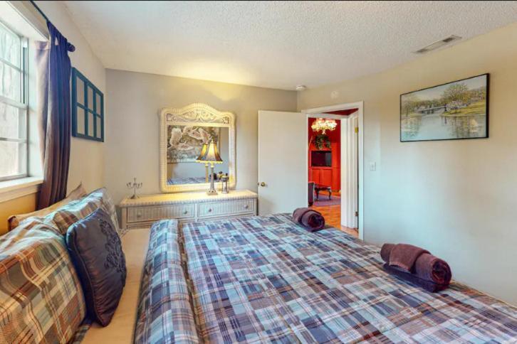The Grand Suite - Tradewinds Eureka Springs Εξωτερικό φωτογραφία